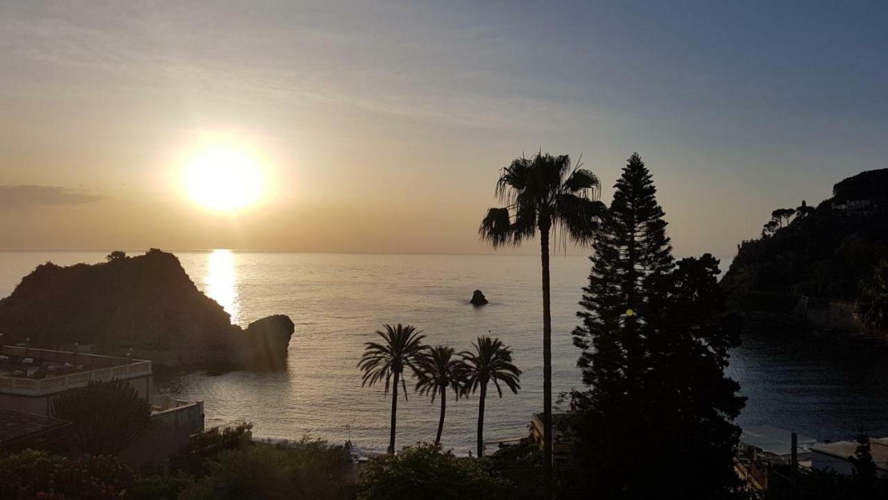 B&B A Due Passi Dal Mare Taormina Ngoại thất bức ảnh